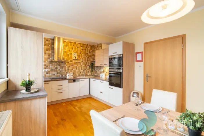 Prodej komerčního pozemku, Světlík, 304 m2