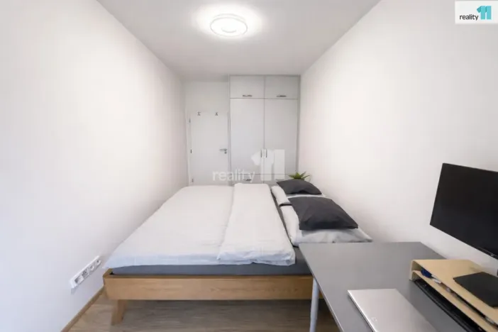 Pronájem bytu 2+kk, Praha - Holešovice, V závětří, 49 m2