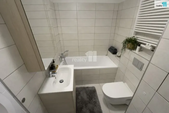 Pronájem bytu 2+kk, Praha - Holešovice, V závětří, 49 m2