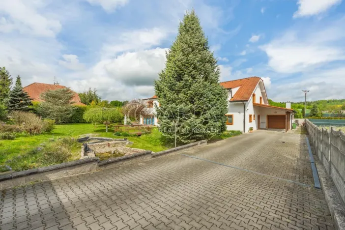 Prodej rodinného domu, Zvánovice, Třemblatská, 240 m2