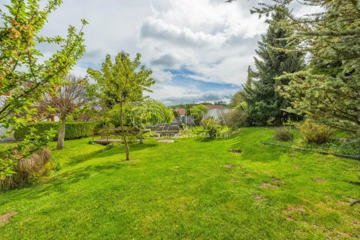 Prodej rodinného domu, Zvánovice, Třemblatská, 240 m2