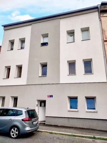 Pronájem bytu 1+kk, Ústí nad Labem - Krásné Březno, 1. máje, 24 m2