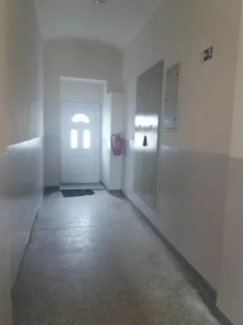 Pronájem bytu 1+kk, Ústí nad Labem - Krásné Březno, 1. máje, 24 m2