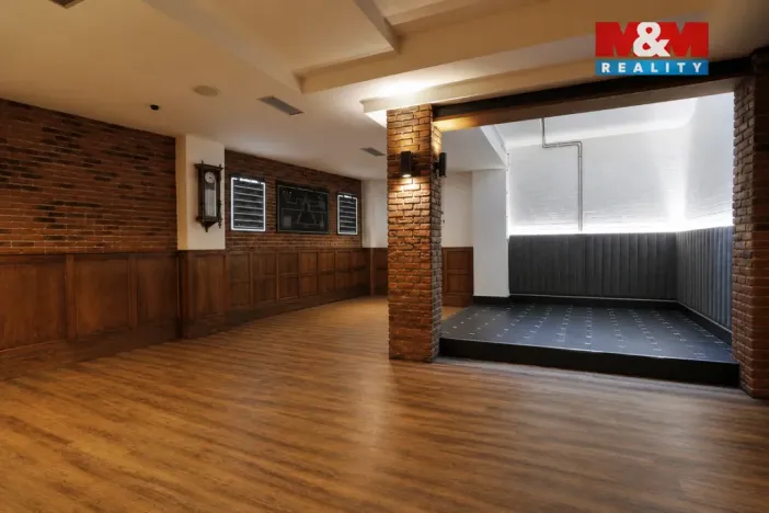 Prodej obchodního prostoru, Olomouc, Riegrova, 890 m2