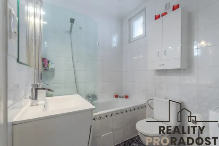 Prodej rodinného domu, Neratovice, 150 m2