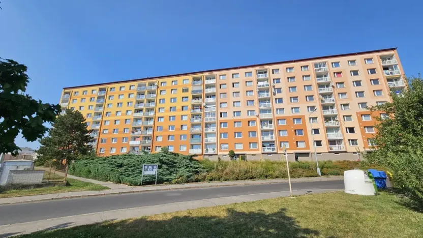 Prodej bytu 1+1, Ústí nad Labem - Severní Terasa, Kmochova, 34 m2