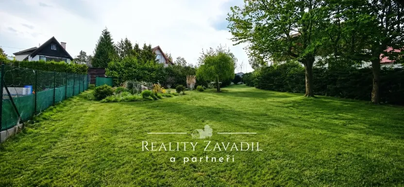 Prodej pozemku pro bydlení, Babice, 743 m2