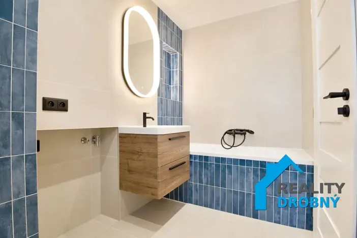 Prodej bytu 2+1, Děčín, Podmokelská, 53 m2