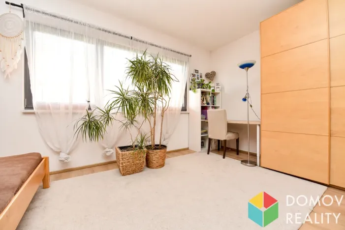Pronájem bytu 3+kk, Králův Dvůr, Tři Vršky, 95 m2