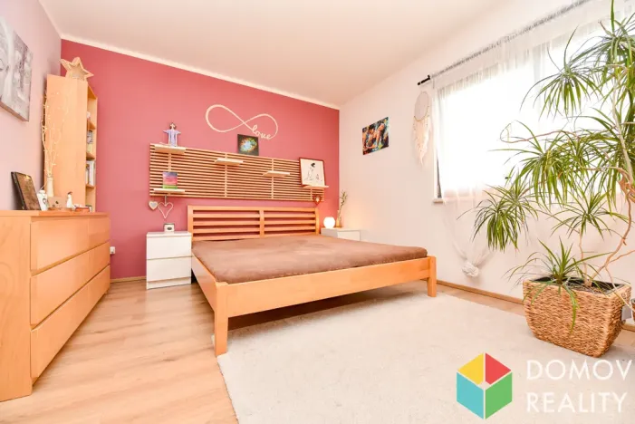 Pronájem bytu 3+kk, Králův Dvůr, Tři Vršky, 95 m2
