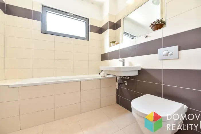 Pronájem bytu 3+kk, Králův Dvůr, Tři Vršky, 95 m2