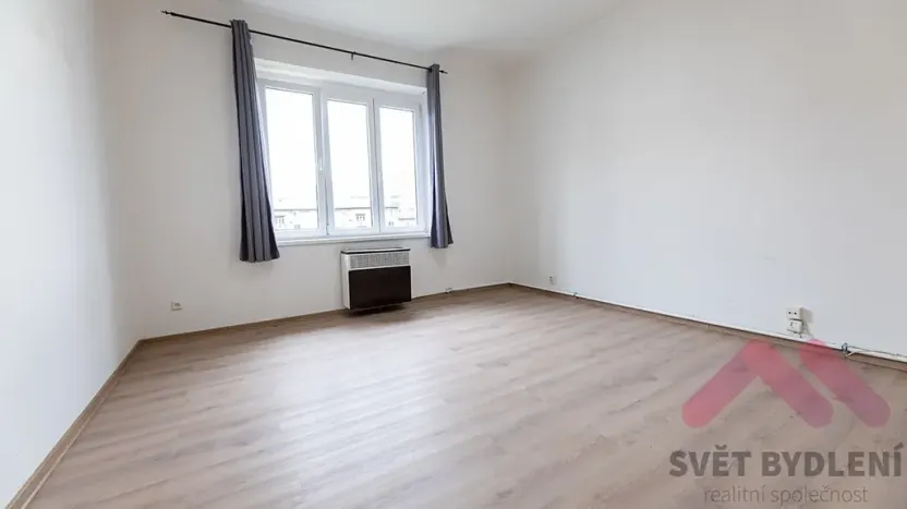 Pronájem bytu 1+kk, Praha - Vršovice, Tolstého, 27 m2
