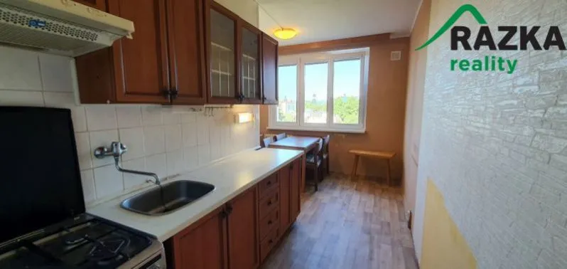 Pronájem bytu 2+1, Mariánské Lázně - Úšovice, Školní náměstí, 61 m2