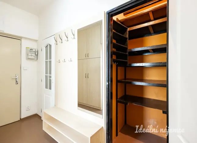 Pronájem bytu 2+1, Praha - Vinohrady, Vinohradská, 69 m2