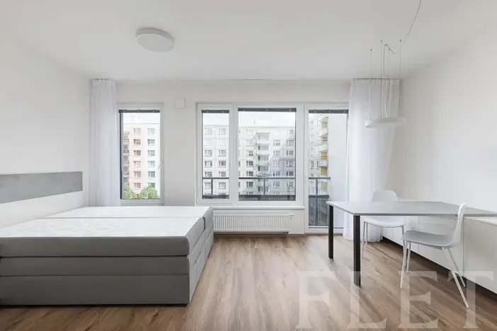 Pronájem bytu 1+kk, Praha - Kamýk, Hodkovická, 35 m2