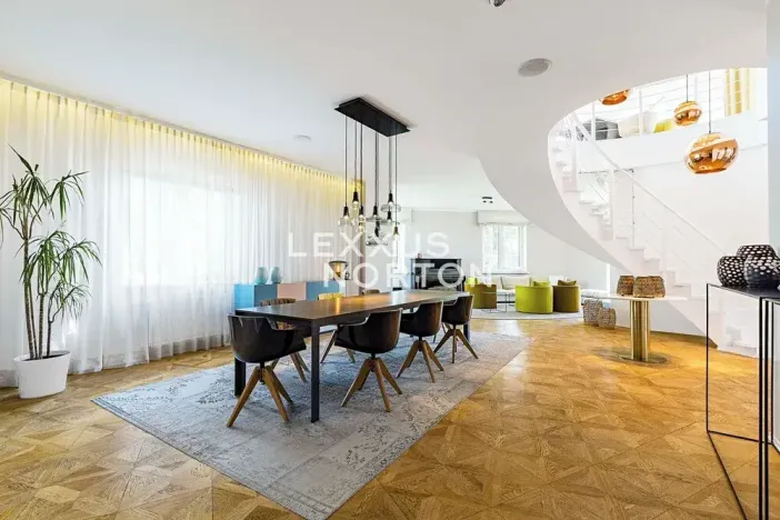 Pronájem vily, Praha - Dejvice, V Šáreckém údolí, 719 m2