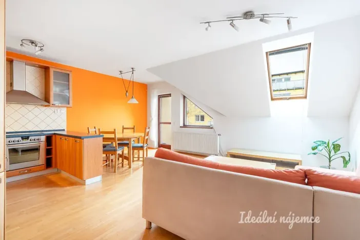 Pronájem bytu 3+kk, Jesenice, Za Rybníkem, 91 m2