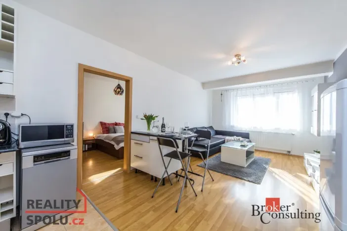 Pronájem bytu 2+kk, 48 m2