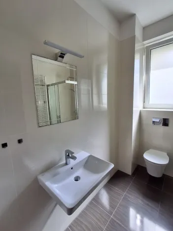 Pronájem bytu 2+kk, Teplice, Masarykova třída, 46 m2