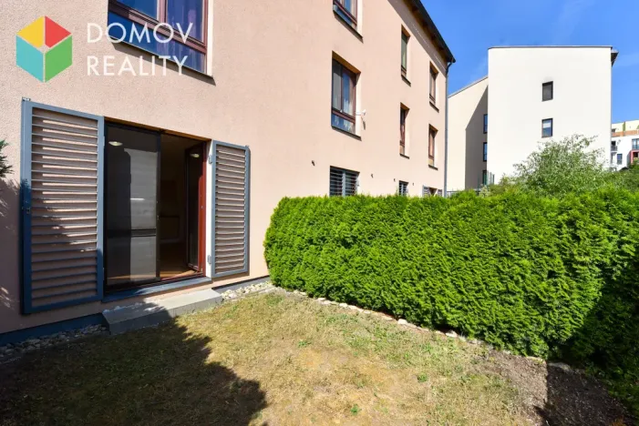 Pronájem bytu 1+kk, Beroun, Pod Homolkou, 30 m2