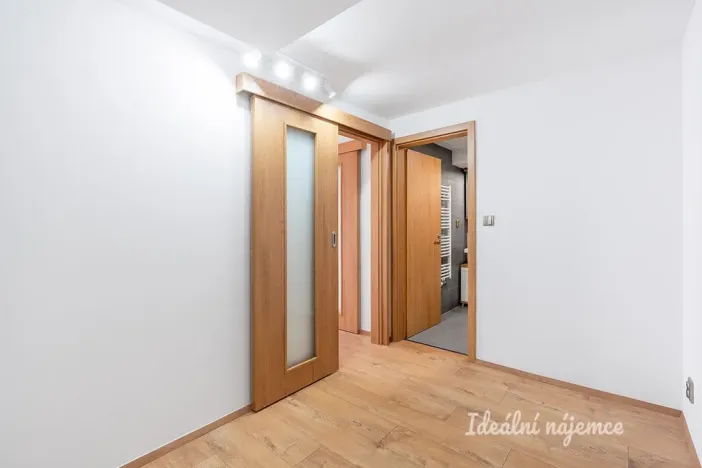 Pronájem bytu 2+kk, Přezletice, Zahradní, 34 m2