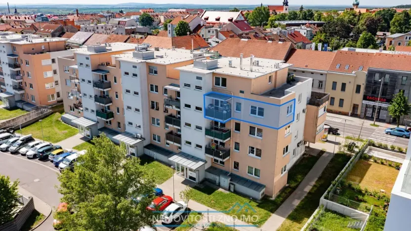 Prodej bytu 3+kk, Znojmo, Jarošova, 71 m2