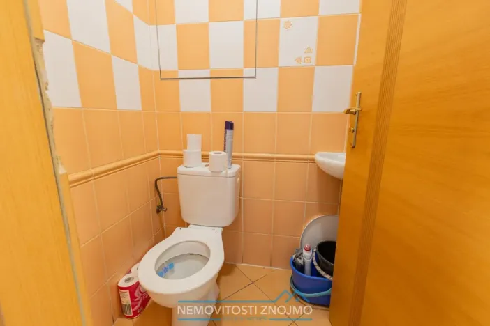 Prodej bytu 3+kk, Znojmo, Jarošova, 71 m2