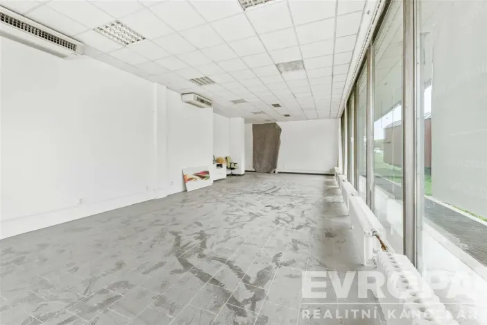 Pronájem obchodního prostoru, Praha - Strašnice, V olšinách, 154 m2
