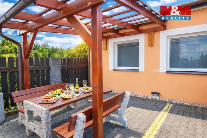 Pronájem bytu 2+kk, Ostrava - Krásné Pole, Družební, 50 m2