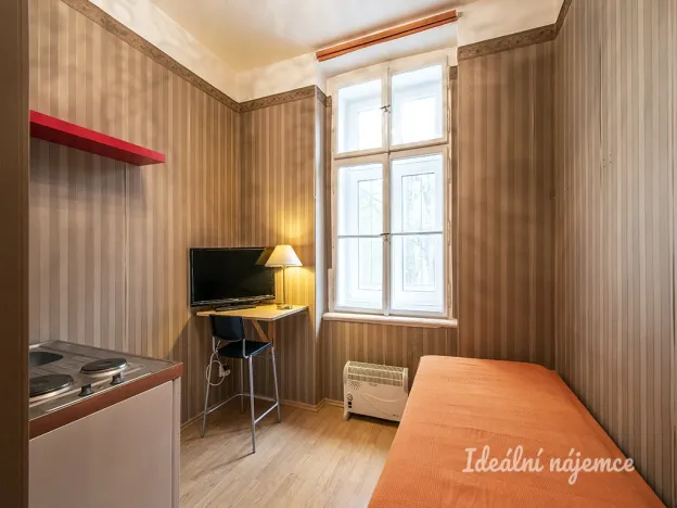 Pronájem bytu 1+kk, Praha - Žižkov, Cimburkova, 10 m2