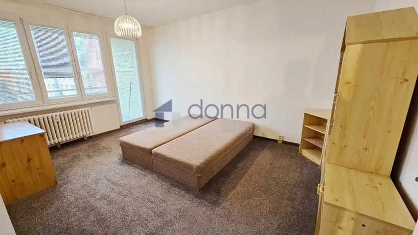 Pronájem bytu 2+1, Praha, Zvolská, 60 m2