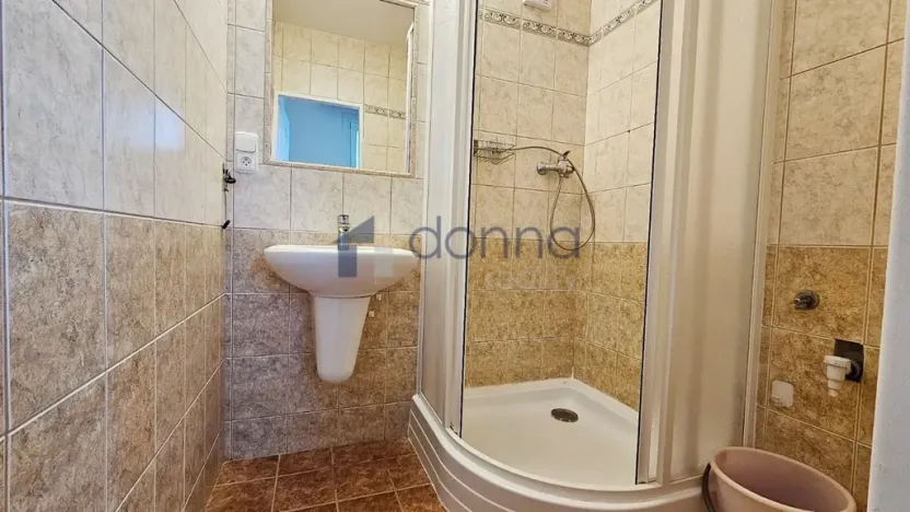 Pronájem bytu 2+1, Praha, Zvolská, 60 m2