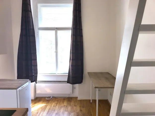 Prodej bytu 1+kk, Praha - Smíchov, Grafická, 15 m2