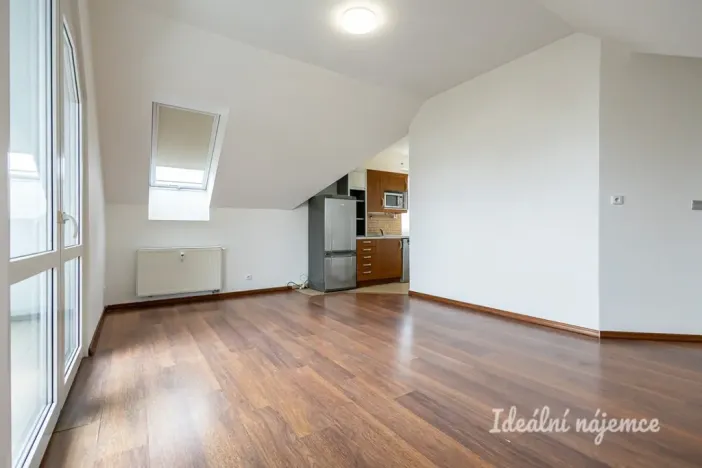 Pronájem bytu 3+kk, Praha - Újezd nad Lesy, Žiželická, 66 m2