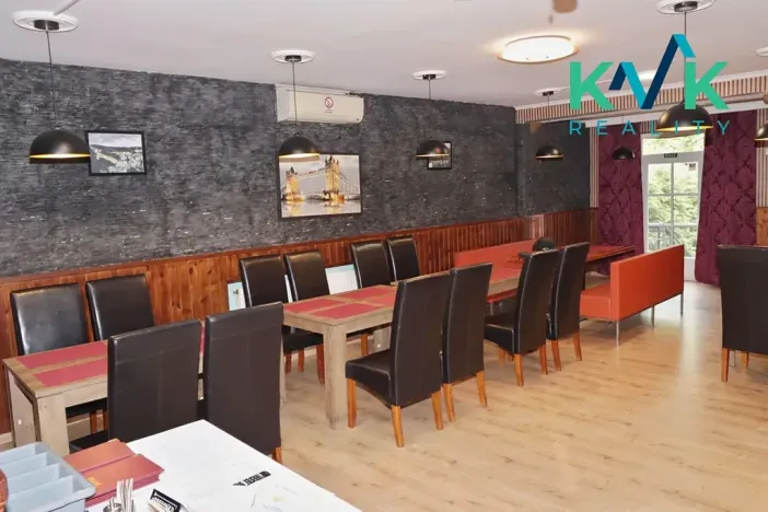 Pronájem restaurace, Karlovy Vary, Závodu míru, 150 m2