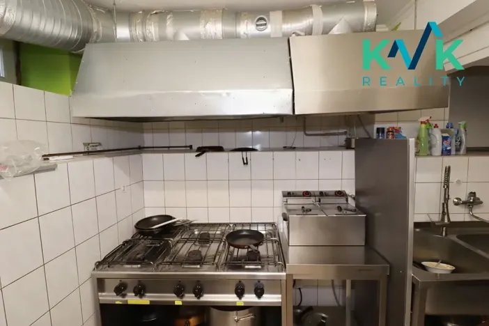 Pronájem restaurace, Karlovy Vary, Závodu míru, 150 m2