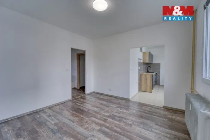 Prodej bytu 4+1, Lesná, 64 m2