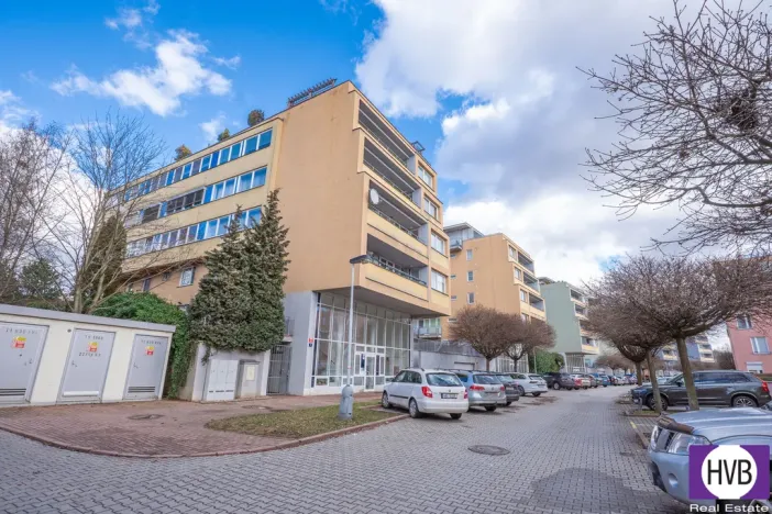Prodej garážového stání, Praha, Vřesová, 13 m2