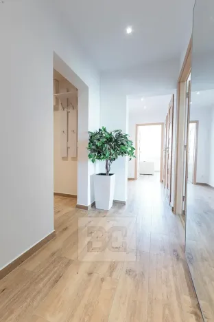 Pronájem bytu 2+1, Praha - Kobylisy, Paláskova, 59 m2