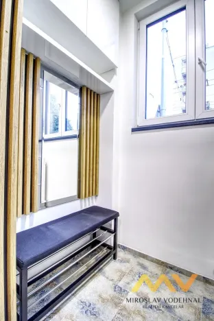 Pronájem bytu 2+kk, Hradec Králové - Slezské Předměstí, třída SNP, 53 m2