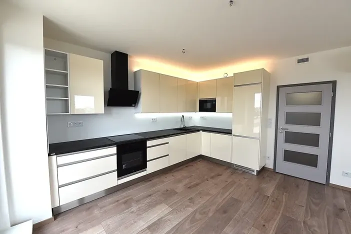 Prodej bytu 3+kk, Praha - Strašnice, Strančická, 138 m2