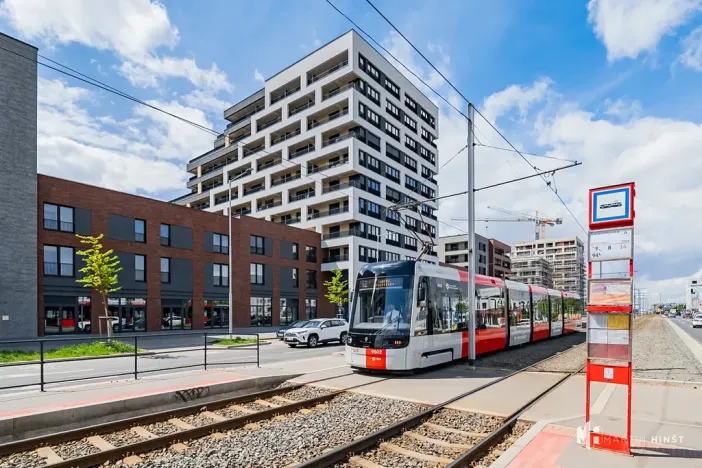 Pronájem bytu 1+kk, Praha - Hloubětín, Poděbradská, 35 m2