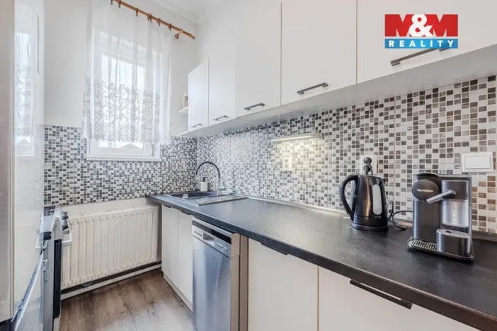 Prodej bytu 3+1, Dymokury, Osvobození, 65 m2
