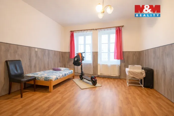 Prodej bytu 3+1, Nový Bor - Arnultovice, Gen. Svobody, 97 m2