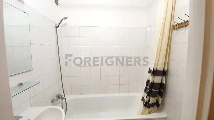 Pronájem bytu 2+1, Praha - Vršovice, Bělocerkevská, 52 m2
