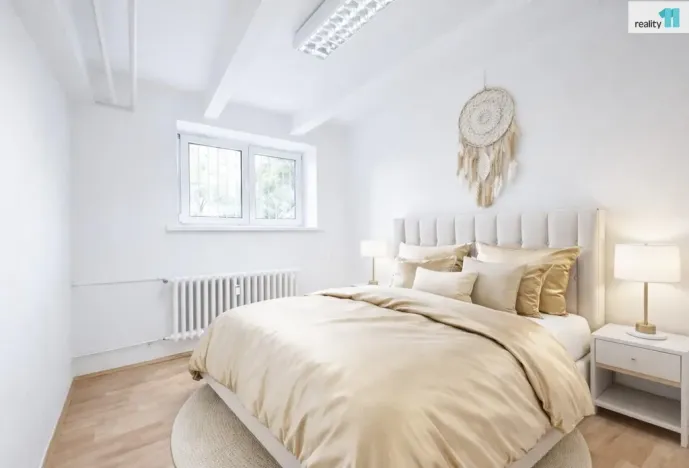 Pronájem bytu 1+1, Praha - Vršovice, Gruzínská, 24 m2