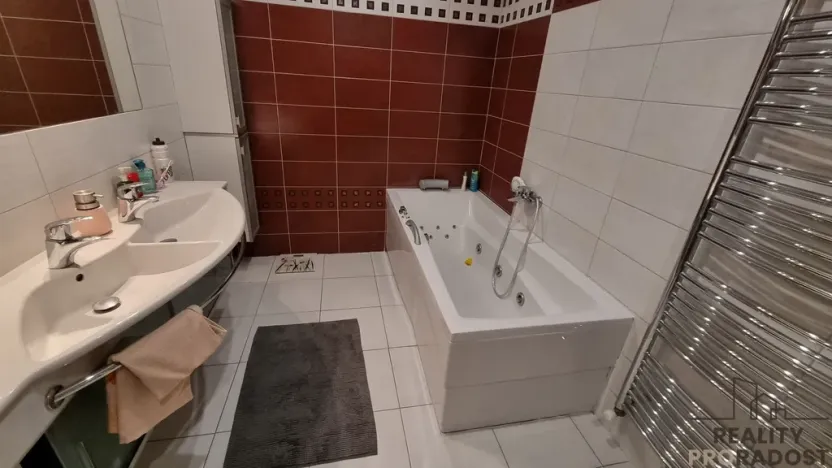 Pronájem rodinného domu, Rohatec, 210 m2