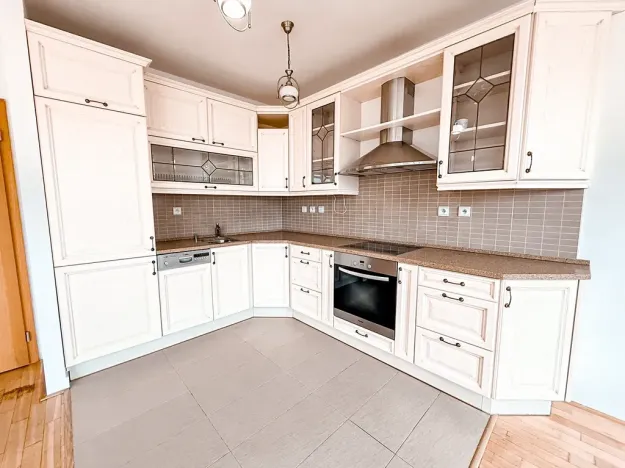 Pronájem bytu 2+kk, Praha - Vršovice, Pod stupni, 60 m2
