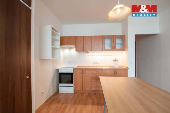 Pronájem bytu 2+kk, Hradec Králové - Třebeš, třída Edvarda Beneše, 50 m2