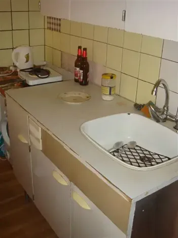 Pronájem bytu 1+kk, Praha - Kobylisy, Kyselova, 24 m2